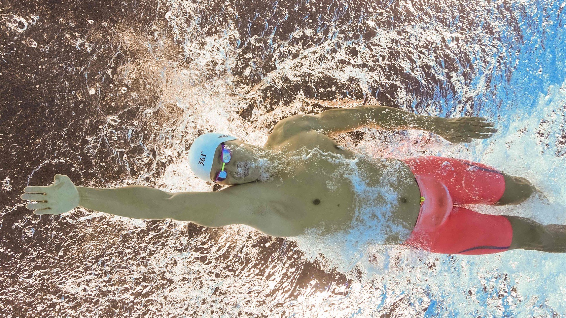 广州队险胜掘金，乔治统治全场